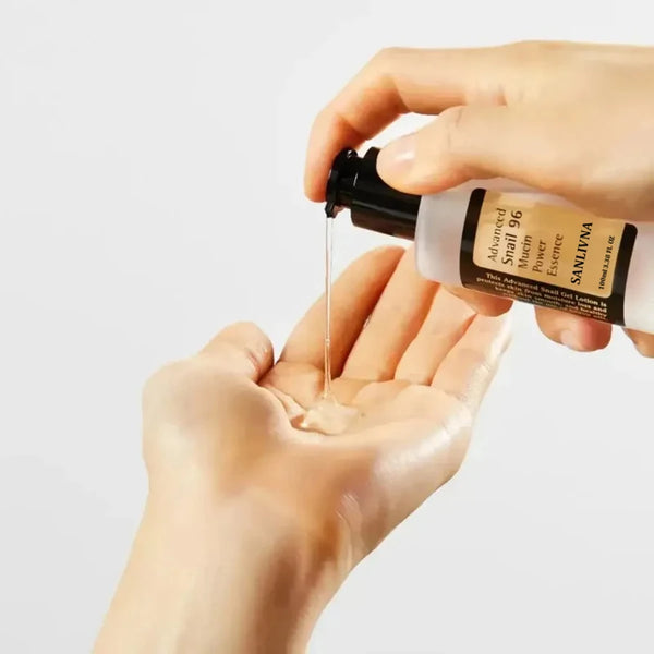 Snail Glow: Rejuvenating Moisturizer